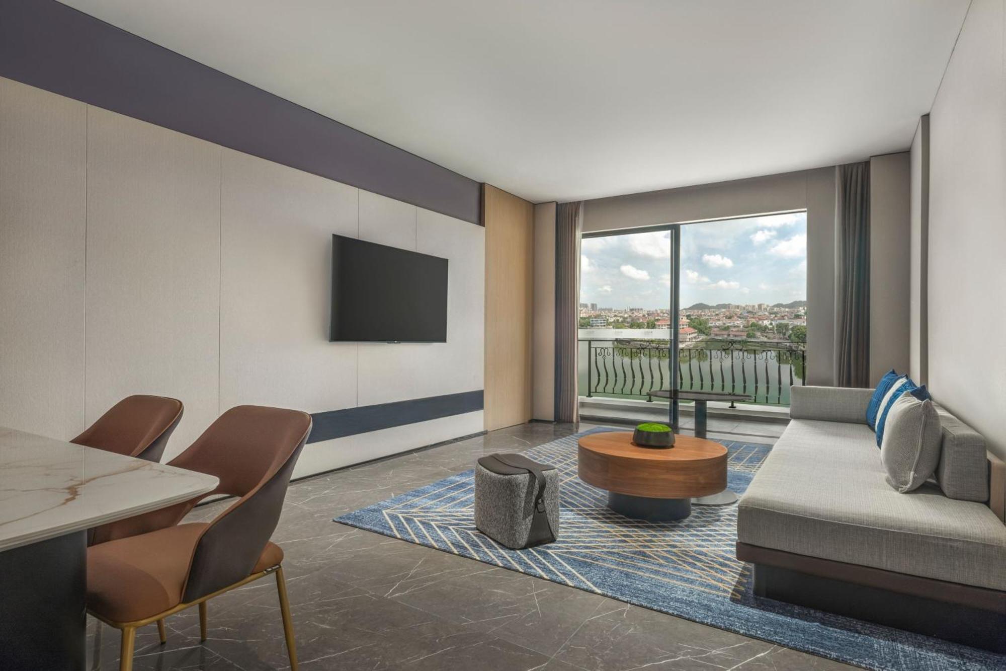 Four Points By Sheraton Yangjiang City Center 외부 사진