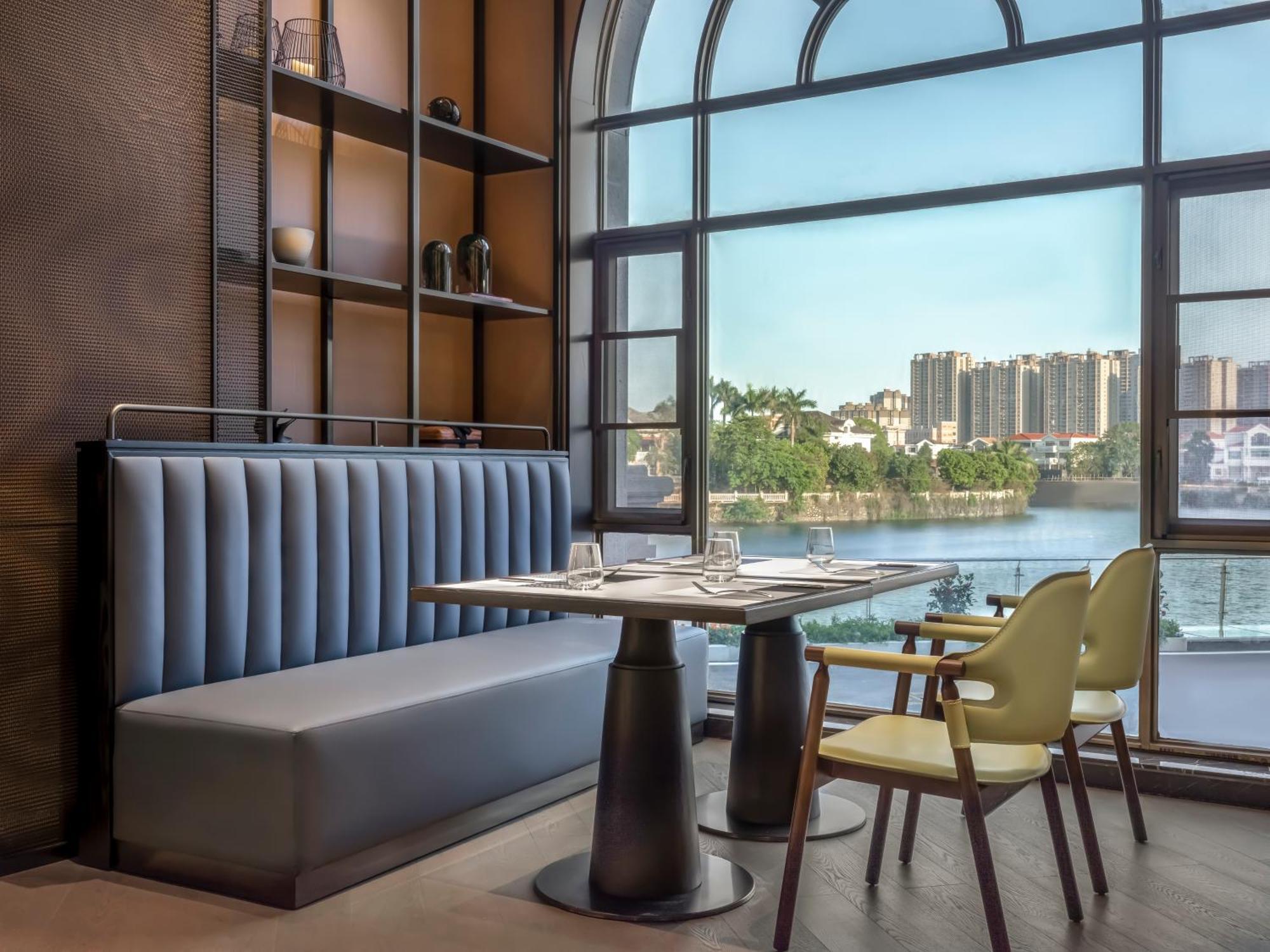 Four Points By Sheraton Yangjiang City Center 외부 사진