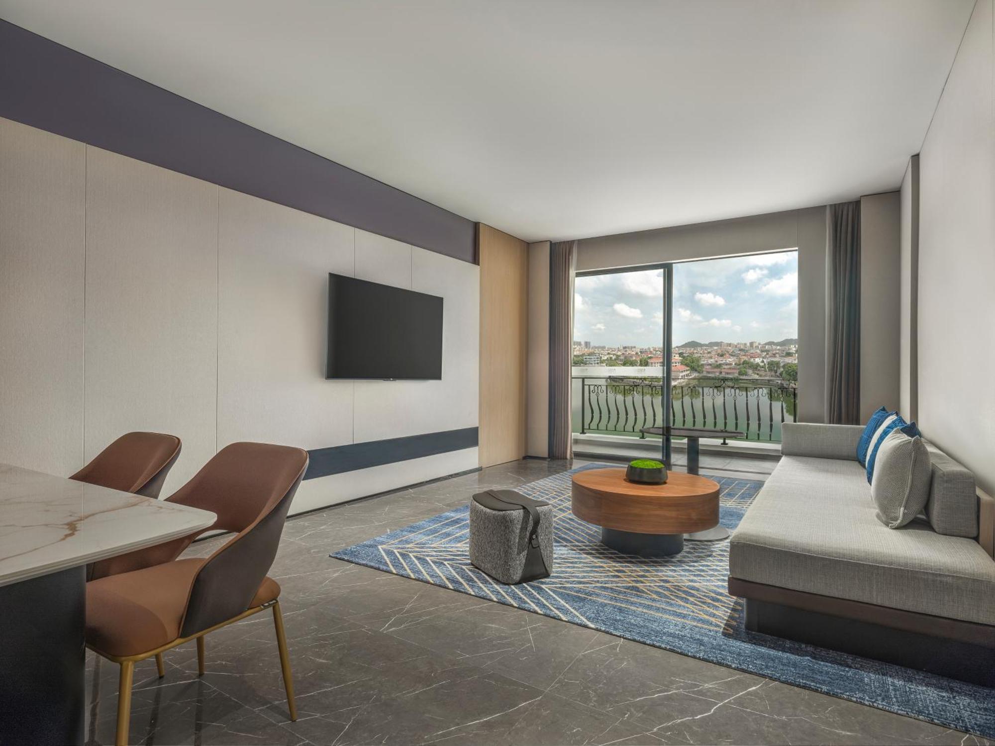 Four Points By Sheraton Yangjiang City Center 외부 사진